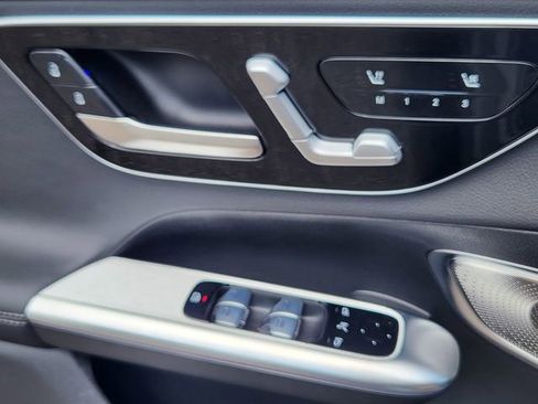 New 2026 Mercedes-Benz GLC 350e 4MATIC image 11