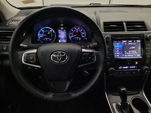 Used 2017 Toyota Camry XLE image 22