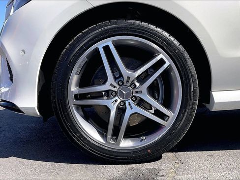 Used 2017 Mercedes-Benz GLE 43 AMG 4MATIC image 25
