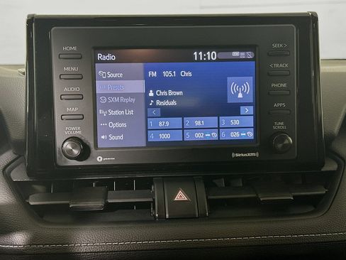 Used 2020 Toyota RAV4 LE w/ Carpet Mat Package AWD/4WD image 23