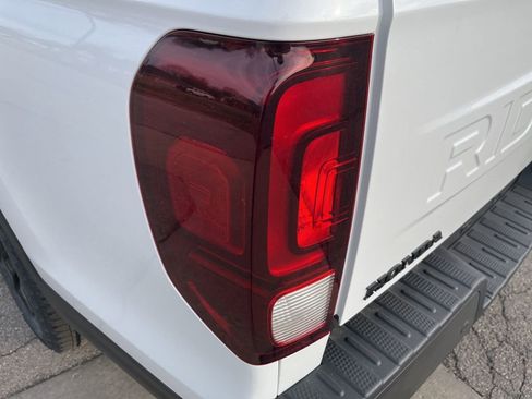 New 2026 Honda Ridgeline Black Edition image 41