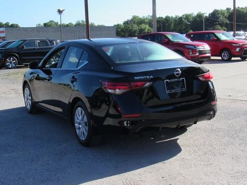Certified 2025 Nissan Sentra S FWD image 5