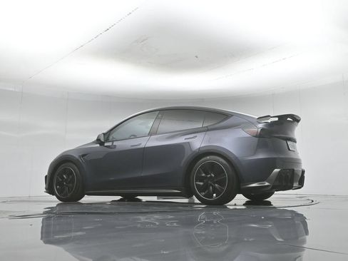 Used 2023 Tesla Model Y Long Range AWD/4WD image 50