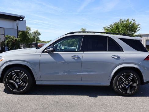 Used 2025 Mercedes-Benz GLE 350 4MATIC image 2