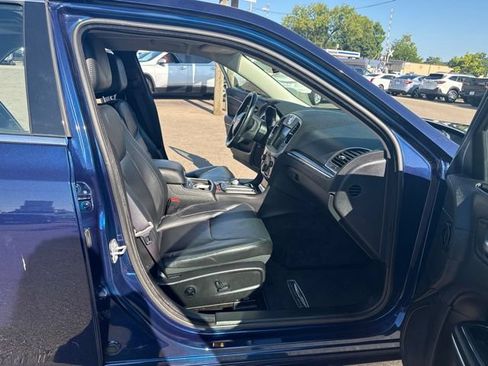Used 2016 Chrysler 300 Limited AWD/4WD image 13