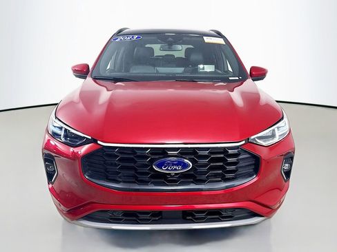 Certified 2023 Ford Escape ST-Line Elite w/ Premium Technology Package AWD/4WD image 2