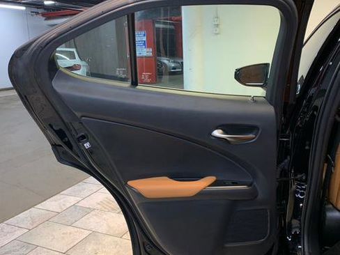 Used 2022 Lexus UX 250h w/ Premium Package image 42