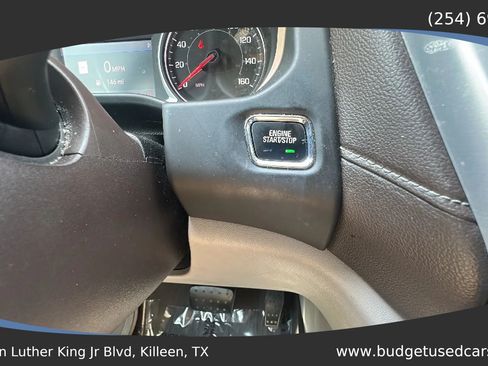 Used 2020 GMC Acadia SLT FWD image 19