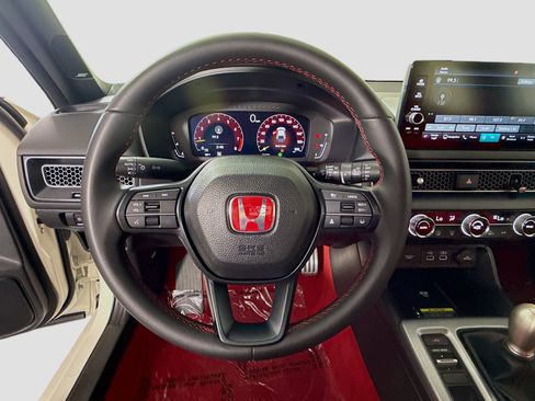 Used 2024 Honda Civic Type R image 13