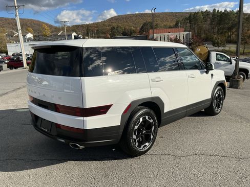 New 2026 Hyundai Santa Fe SE image 3