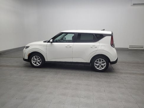 Used 2025 Kia Soul LX w/ LX Technology Package image 3