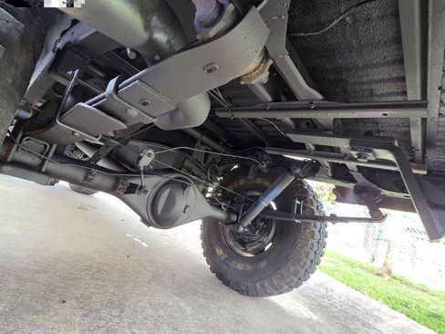 Used 1987 Toyota Pickup Deluxe AWD/4WD image 10