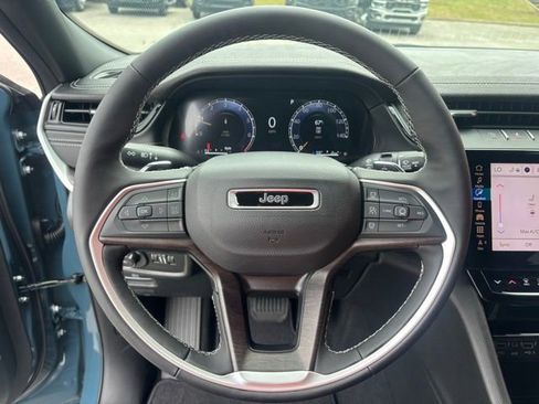 New 2026 Jeep Grand Cherokee Limited RWD image 15