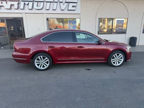 Used 2018 Volkswagen Passat 2.0T SEL Premium image 15