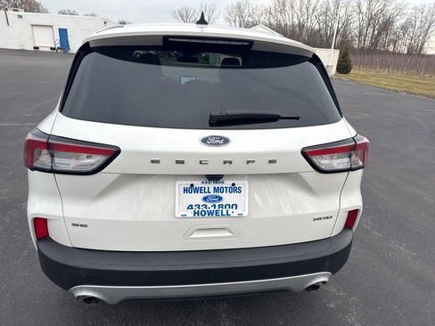 Used 2020 Ford Escape SE image 6