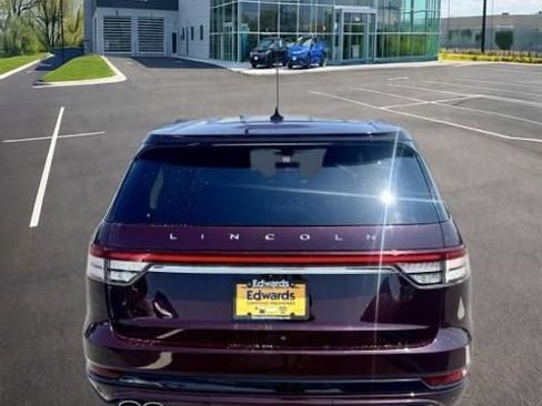 Used 2023 Lincoln Aviator Reserve w/ Equipment Group 201A RWD image 5
