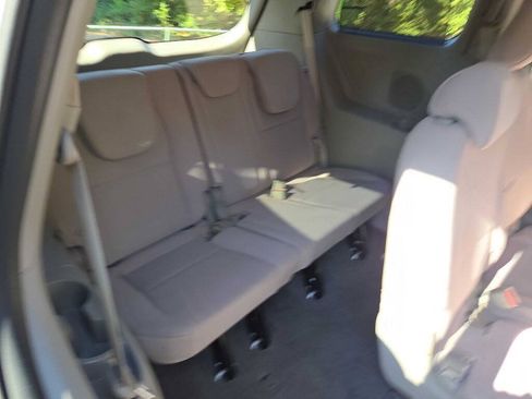Used 2016 Kia Sedona LX w/ LX Convenience Package FWD image 25