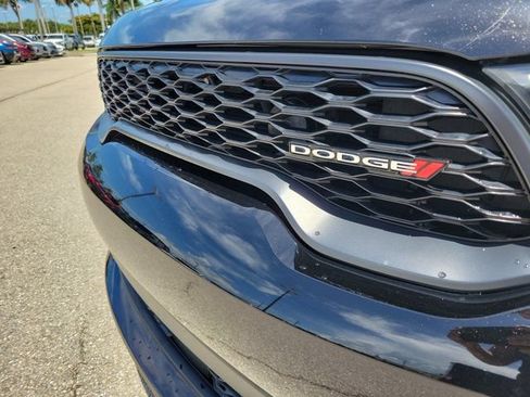 Used 2023 Dodge Durango GT RWD image 9