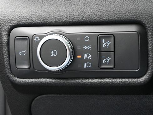 Used 2021 Ford Explorer Limited w/ Equipment Group 301A image 23