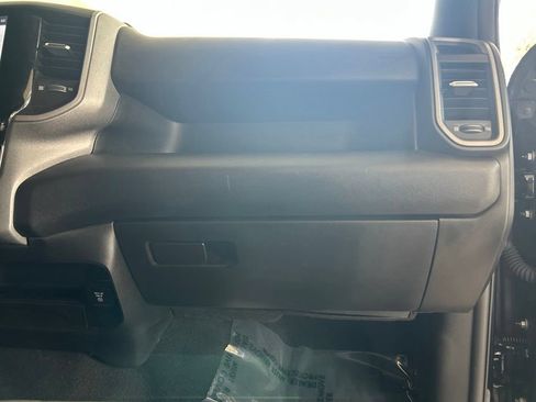 Used 2024 RAM 3500 Tradesman w/ Chrome Appearance Group AWD/4WD image 20