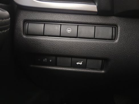 Used 2021 Nissan Rogue SL AWD/4WD image 28