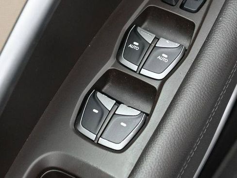 Used 2017 Hyundai Santa Fe Sport FWD image 13