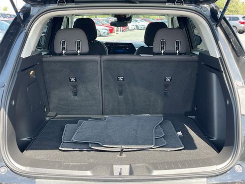 Used 2024 Chevrolet TrailBlazer LT w/ LT Cold Weather Package image 24