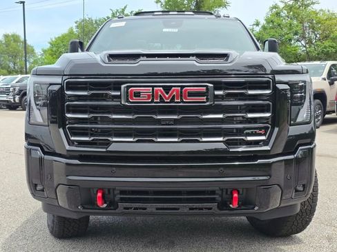 New 2026 GMC Sierra 3500 AT4 w/ AT4 Premium Plus Package AWD/4WD image 11