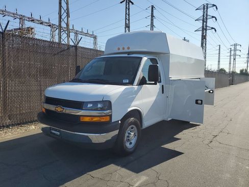New 2025 Chevrolet Express 3500 w/ Power Convenience Package RWD image 8