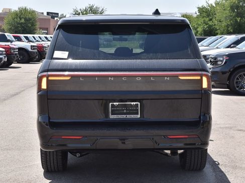 New 2027 Lincoln Navigator L Black Label AWD/4WD image 8