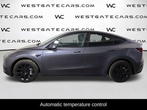 Used 2023 Tesla Model Y 2WD image 5