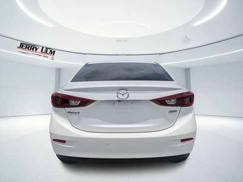 Used 2016 MAZDA MAZDA3 i Touring FWD image 4
