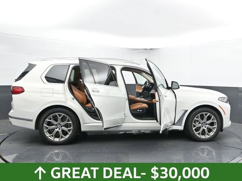 Used 2022 BMW X7 xDrive40i w/ Executive Package image 60