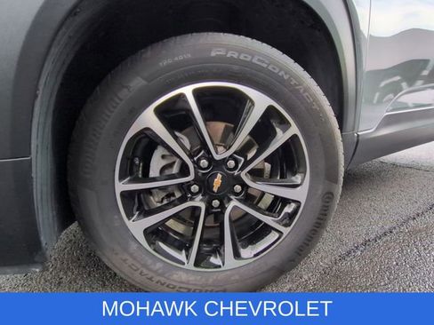 Used 2026 Chevrolet TrailBlazer LT AWD/4WD image 32