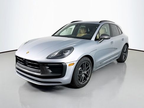 New 2026 Porsche Macan image 1