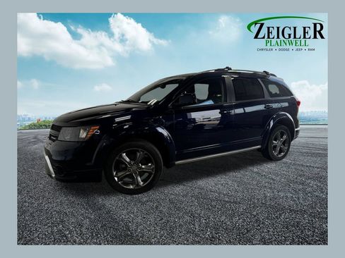 Used 2017 Dodge Journey Crossroad w/ Popular Equipment Group AWD/4WD image 1
