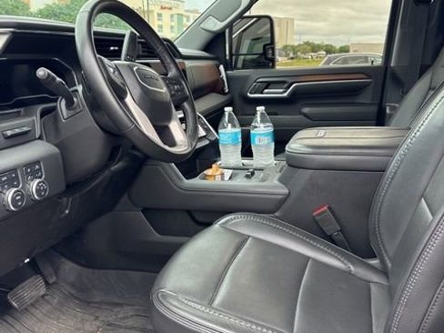 Used 2024 GMC Sierra 2500 Denali w/ Denali Reserve Package image 10