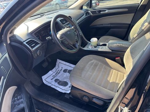 Used 2019 Ford Fusion S FWD image 15