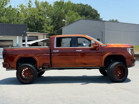 Used 2021 GMC Sierra 2500 Denali w/ Denali Ultimate Package AWD/4WD image 8