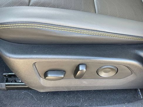 Used 2023 Chevrolet Colorado ZR2 w/ ZR2 Convenience Package III AWD/4WD image 7
