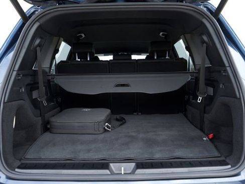 Certified 2023 Mercedes-Benz EQB 300 4MATIC image 19