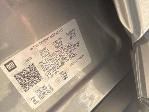 Used 2025 Cadillac XT4 Premium Luxury FWD image 12