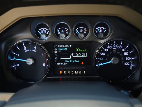 Used 2016 Ford F250 Lariat w/ Lariat Ultimate Package image 3