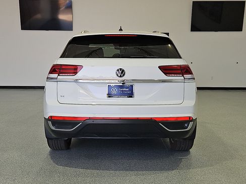 Certified 2023 Volkswagen Atlas Cross Sport SE FWD image 7