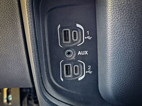 Used 2020 RAM 1500 Big Horn AWD/4WD image 28