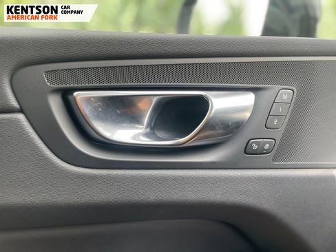 Used 2025 Volvo XC60 B5 Plus AWD/4WD image 23
