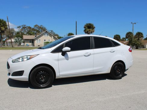 Used 2019 Ford Fiesta S FWD image 2