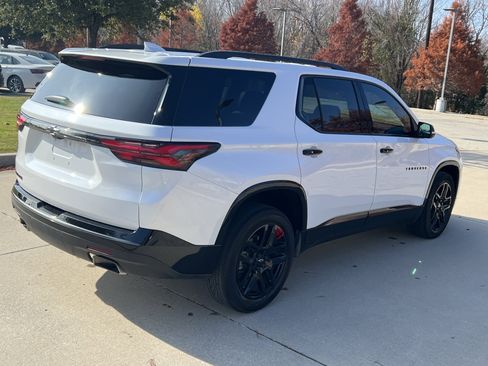 Used 2023 Chevrolet Traverse Premier w/ Redline Edition image 10