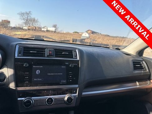 Used 2017 Subaru Outback 3.6R Touring w/ Popular Package #5A image 13