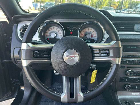 Used 2011 Ford Mustang Premium w/ 203A Rapid Spec Order Code image 26